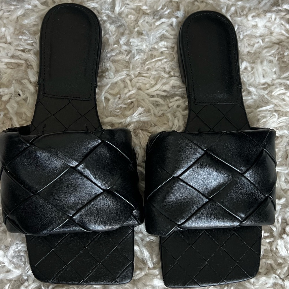 Black sandals